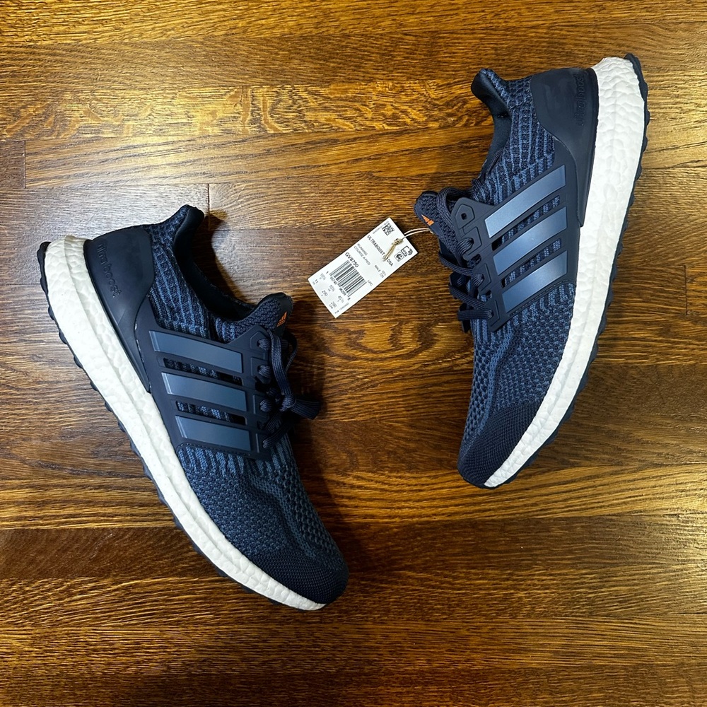 🆕 Adidas sneakers